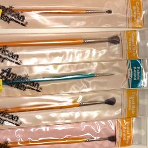 Paint brushes (5)